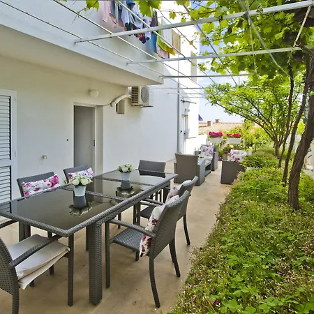 Violeta Hvar Apartman *