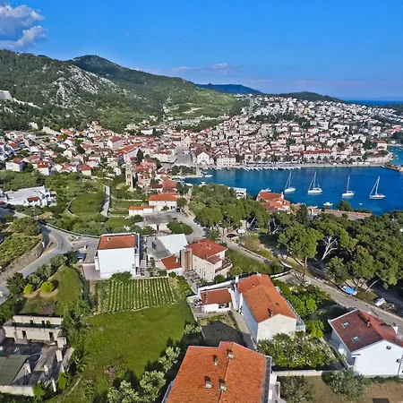 Violeta Hvar Hvar Town