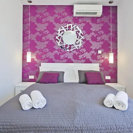 Violeta Hvar * Hvar Town