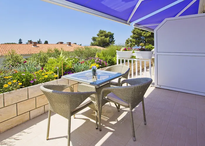 Violeta Hvar * Hvar Town