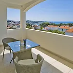 Violeta Hvar